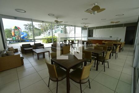 Casa de condomínio à venda com 311m², 4 quartos e 4 vagasÁrea comum - Salão de festas