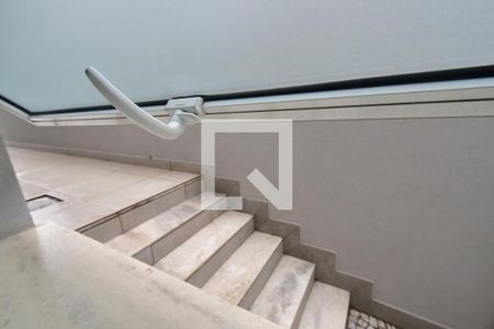 Casa de condomínio à venda com 311m², 4 quartos e 4 vagasLavabo - Vista