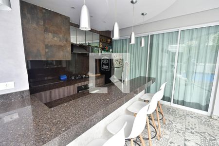 Casa de condomínio à venda com 311m², 4 quartos e 4 vagasChurrasqueira