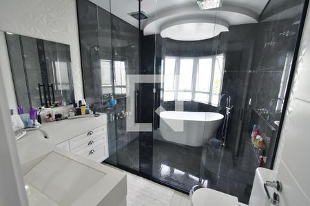 Casa de condomínio à venda com 311m², 4 quartos e 4 vagasBanheiro 4 - Suíte