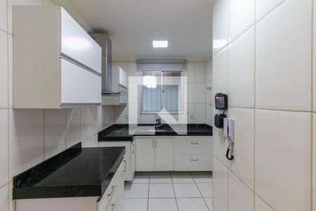 Apartamento à venda com 180m², 3 quartos e 2 vagas Apartamento à venda com 180m², 3 quartos e 2 vagasCozinha