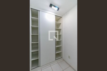Apartamento à venda com 180m², 3 quartos e 2 vagas Apartamento à venda com 180m², 3 quartos e 2 vagasDespensa