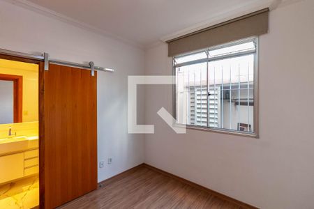Apartamento à venda com 180m², 3 quartos e 2 vagas Apartamento à venda com 180m², 3 quartos e 2 vagasQuarto 3