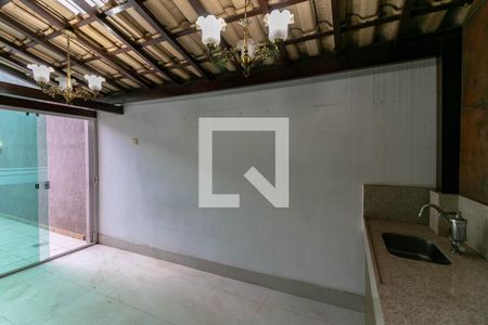 Apartamento à venda com 180m², 3 quartos e 2 vagas Apartamento à venda com 180m², 3 quartos e 2 vagasÁrea Externa