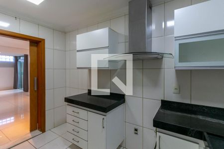Apartamento à venda com 180m², 3 quartos e 2 vagas Apartamento à venda com 180m², 3 quartos e 2 vagasCozinha