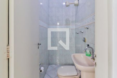 Casa à venda com 262m², 4 quartos e 4 vagas Casa à venda com 262m², 4 quartos e 4 vagasLavanderia - Banheiro Serviço