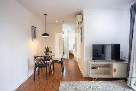 Sala de apartamento para alugar com 2 quartos, 55m² em Vila Olímpia, São Paulo