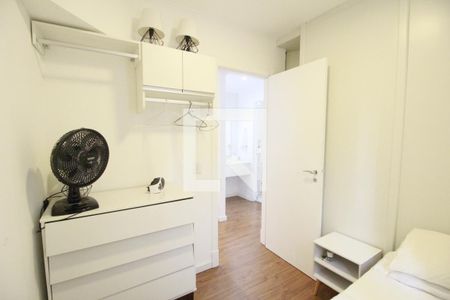 Quarto 1 de apartamento para alugar com 2 quartos, 55m² em Vila Olímpia, São Paulo