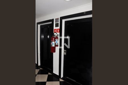 Apartamento à venda com 77m², 3 quartos e 2 vagasElevadores