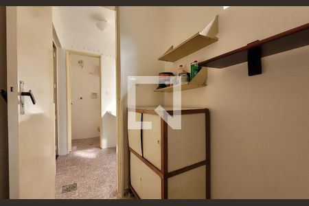Quarto de serviço de apartamento para alugar com 2 quartos, 68m² em Centro, Santo André
