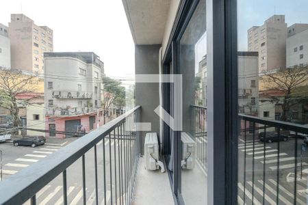 Studio para alugar com 25m², 1 quarto e sem vaga Studio para alugar com 25m², 1 quarto e sem vagaSacada
