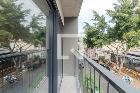 Studio para alugar com 25m², 1 quarto e sem vaga Studio para alugar com 25m², 1 quarto e sem vagaSacada