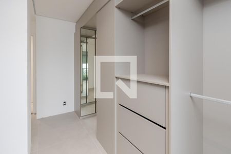 Apartamento à venda com 197m², 3 quartos e 3 vagasCloset da Suíte 1