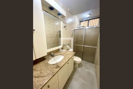 Apartamento à venda com 150m², 3 quartos e 1 vagaBanheiro da Suíte