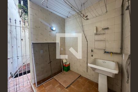 Apartamento à venda com 150m², 3 quartos e 1 vagaÁrea de Serviço