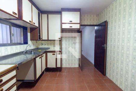 Casa para alugar com 146m², 4 quartos e 5 vagas Casa para alugar com 146m², 4 quartos e 5 vagasCozinha