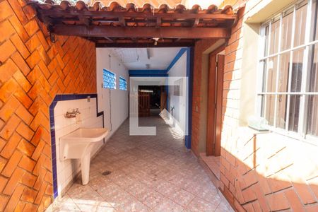 Casa para alugar com 146m², 4 quartos e 5 vagas Casa para alugar com 146m², 4 quartos e 5 vagasÁrea de serviço