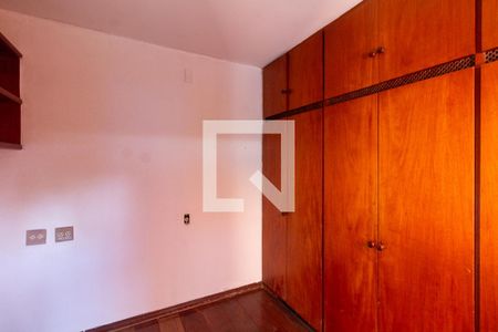 Casa para alugar com 146m², 4 quartos e 5 vagas Casa para alugar com 146m², 4 quartos e 5 vagasQuarto de serviço