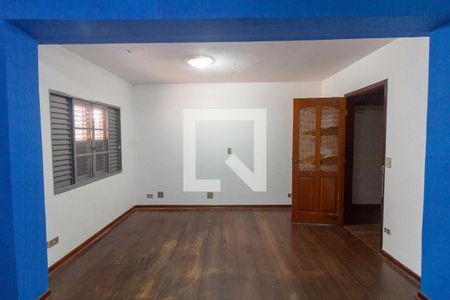 Casa para alugar com 146m², 4 quartos e 5 vagas Casa para alugar com 146m², 4 quartos e 5 vagasQuarto 2