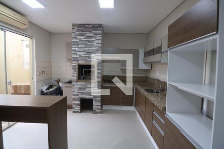 Casa de condomínio à venda com 120m², 3 quartos e 2 vagasCozinha e Área de Serviço