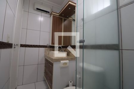 Casa de condomínio à venda com 120m², 3 quartos e 2 vagasBanheiro