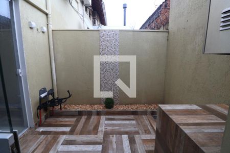 Casa de condomínio à venda com 120m², 3 quartos e 2 vagasÁrea externa