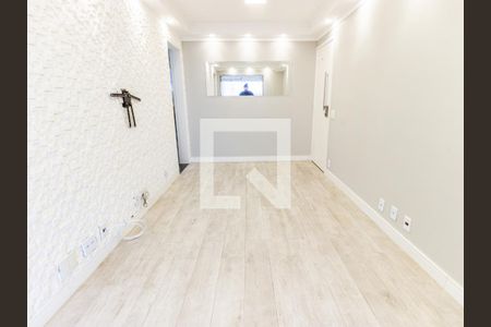 Sala de apartamento para alugar com 2 quartos, 49m² em Vila Bertioga, São Paulo