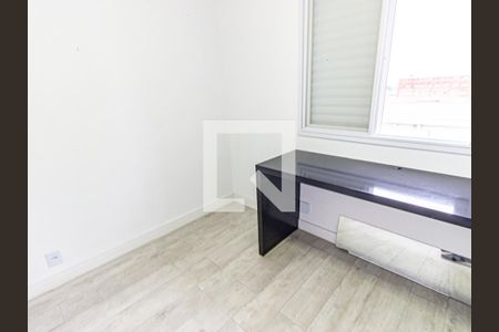 Quarto 1 de apartamento para alugar com 2 quartos, 49m² em Vila Bertioga, São Paulo