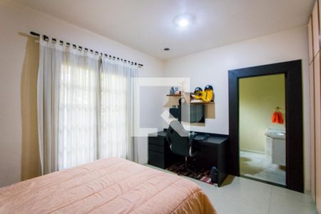 Casa para alugar com 373m², 3 quartos e 5 vagas Casa para alugar com 373m², 3 quartos e 5 vagasQuarto 2 - Suíte