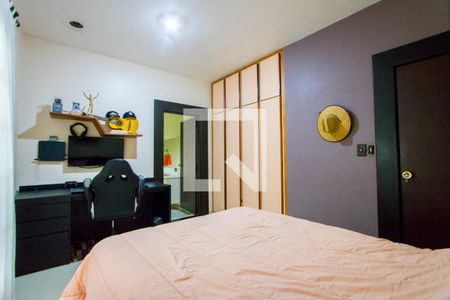 Casa para alugar com 373m², 3 quartos e 5 vagas Casa para alugar com 373m², 3 quartos e 5 vagasQuarto 2 - Suíte