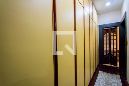 Casa para alugar com 373m², 3 quartos e 5 vagas Casa para alugar com 373m², 3 quartos e 5 vagasQuarto 1 - Suíte