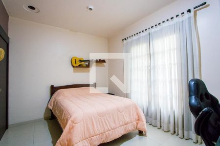 Casa para alugar com 373m², 3 quartos e 5 vagas Casa para alugar com 373m², 3 quartos e 5 vagasQuarto 2 - Suíte