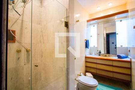 Casa para alugar com 373m², 3 quartos e 5 vagas Casa para alugar com 373m², 3 quartos e 5 vagasBanheiro social