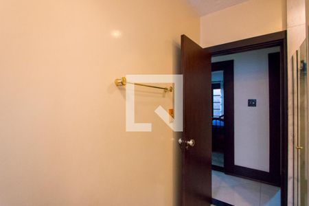 Casa para alugar com 373m², 3 quartos e 5 vagas Casa para alugar com 373m², 3 quartos e 5 vagasBanheiro social