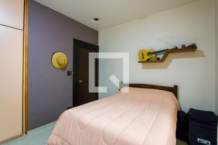 Casa para alugar com 373m², 3 quartos e 5 vagas Casa para alugar com 373m², 3 quartos e 5 vagasQuarto 2 - Suíte