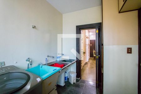 Casa para alugar com 373m², 3 quartos e 5 vagas Casa para alugar com 373m², 3 quartos e 5 vagasÁrea de serviço