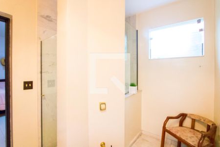 Casa para alugar com 373m², 3 quartos e 5 vagas Casa para alugar com 373m², 3 quartos e 5 vagasBanheiro do quarto 2