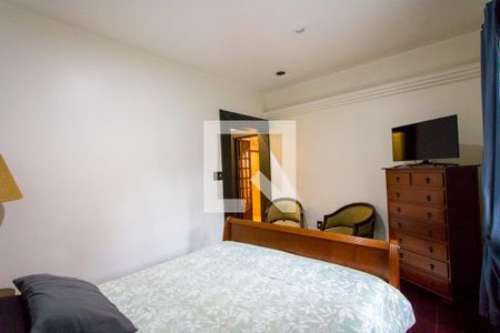 Casa para alugar com 373m², 3 quartos e 5 vagas Casa para alugar com 373m², 3 quartos e 5 vagasQuarto 1 - Suíte