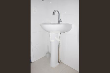 Apartamento para alugar com 42m², 2 quartos e sem vaga Apartamento para alugar com 42m², 2 quartos e sem vagaBanheiro Social