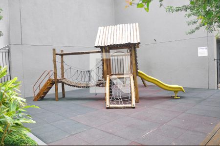 Apartamento para alugar com 42m², 2 quartos e sem vaga Apartamento para alugar com 42m², 2 quartos e sem vagaÁrea comum - Playground