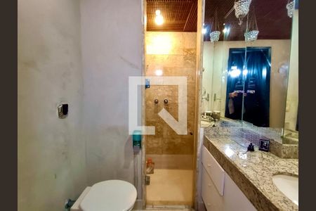 Apartamento à venda com 120m², 2 quartos e 1 vaga Apartamento à venda com 120m², 2 quartos e 1 vagaSuíte banheiro 2