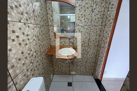 Casa para alugar com 400m², 3 quartos e 5 vagasBanheiro da Suíte 2