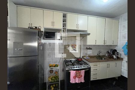 Casa para alugar com 400m², 3 quartos e 5 vagasCozinha - Armários