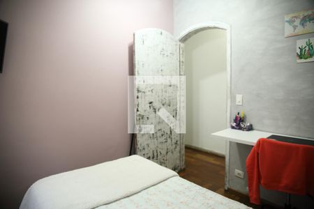 Casa à venda com 300m², 5 quartos e 2 vagasQuarto 2