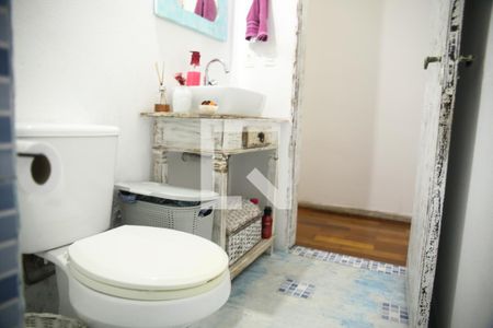 Casa à venda com 300m², 5 quartos e 2 vagasBanheiro Social