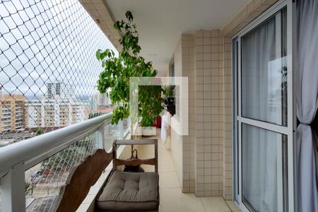 Apartamento para alugar com 66m², 2 quartos e sem vagaSacada