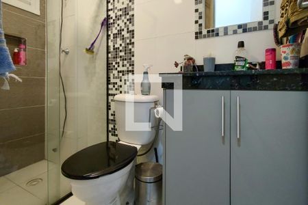 Apartamento para alugar com 66m², 2 quartos e sem vagaBanheiro