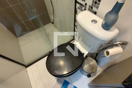 Apartamento para alugar com 66m², 2 quartos e sem vagaBanheiro