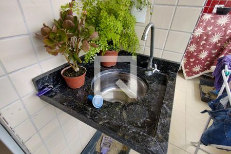 Apartamento para alugar com 66m², 2 quartos e sem vagaSacada