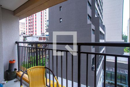 Varanda da Sala/Quarto de kitnet/studio para alugar com 1 quarto, 26m² em Bela Vista, São Paulo